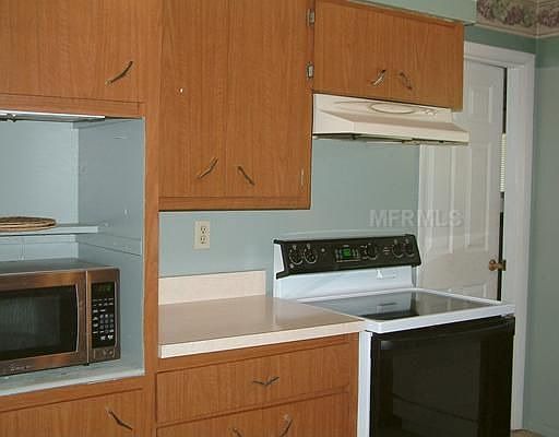 2nd image of 5610 Nutmeg Ave
