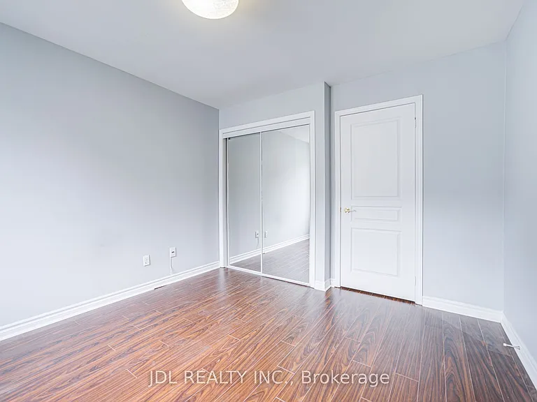 11 Everson Dr #610 — Photo 40