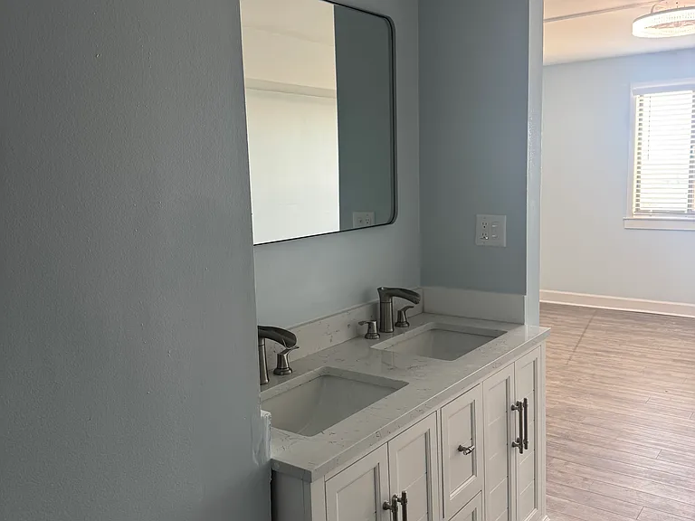 1825 Saint Julian Pl #17E — Photo 11