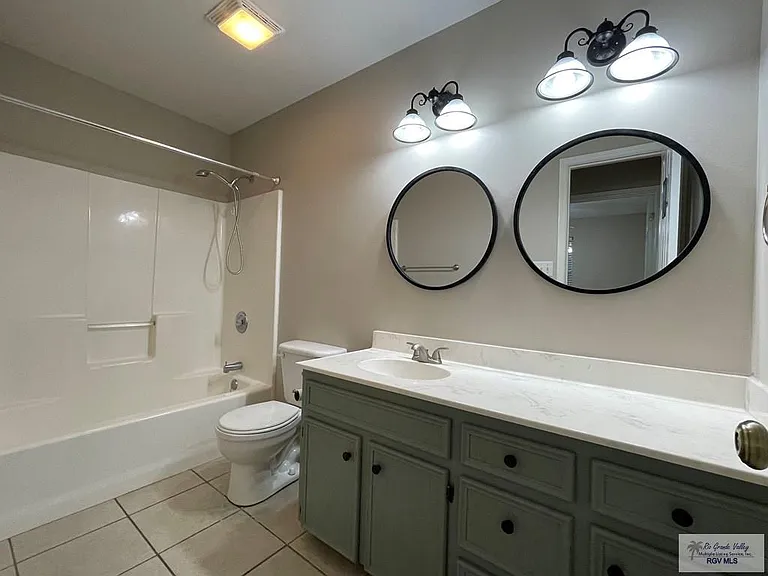 4950 Daffodil Dr #SINGLE FAMILY — Photo 11