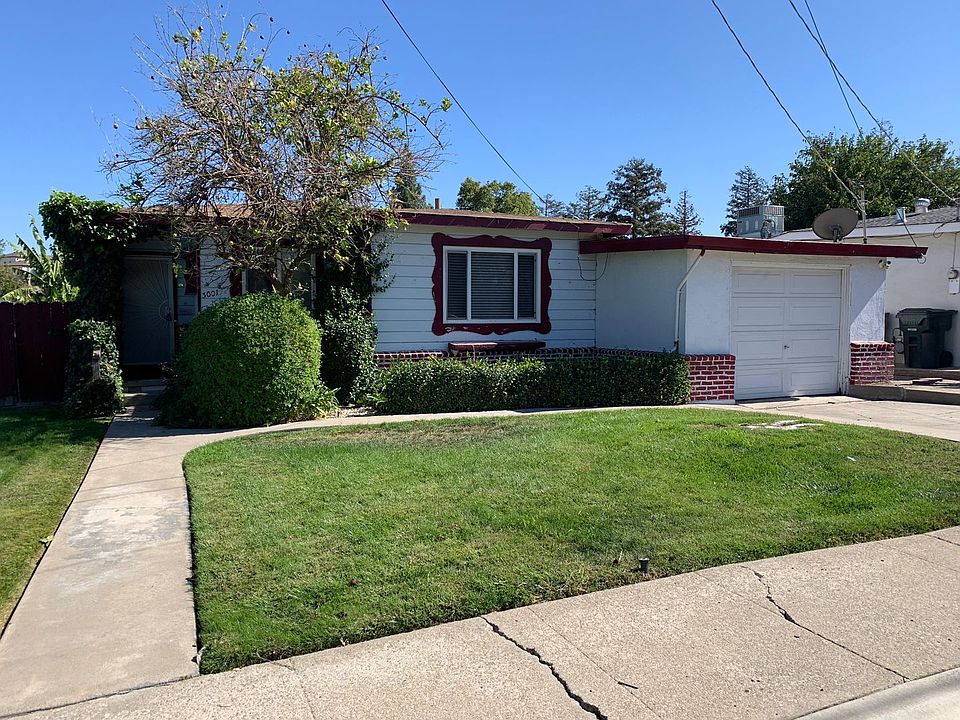 1st image of 3001 Plumleigh Ave