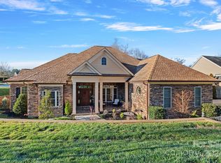 8922 Landsdowne Ave, Harrisburg, NC 28075