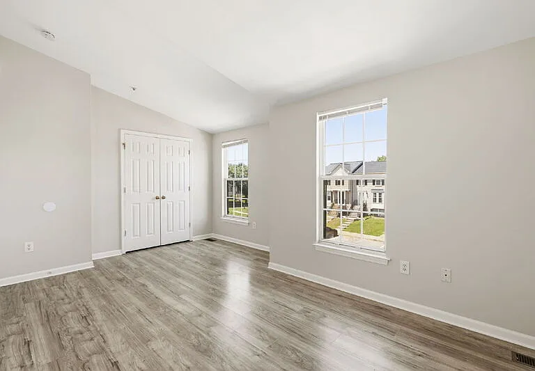 927 Pirates Ct — Photo 14