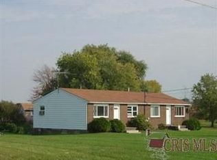 6535 Smith Kramer St NE, Hartville, OH 44632