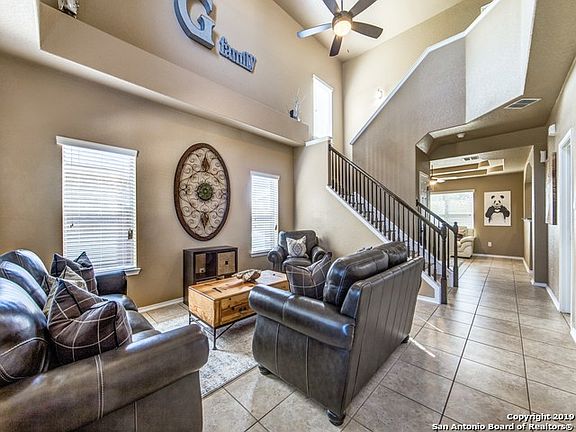 4th image of 4119 Grissom Park