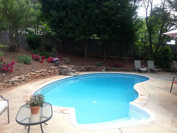 2nd image of 3903 Lansing Ct NW
