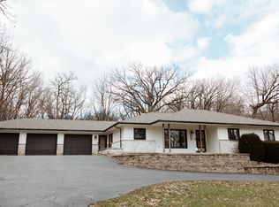 17271 Hickory Hills Rd, Sterling, IL 61081