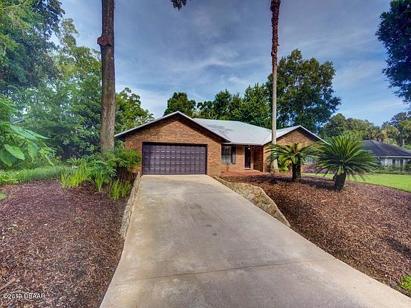 2nd image of 210 River Bluff Dr