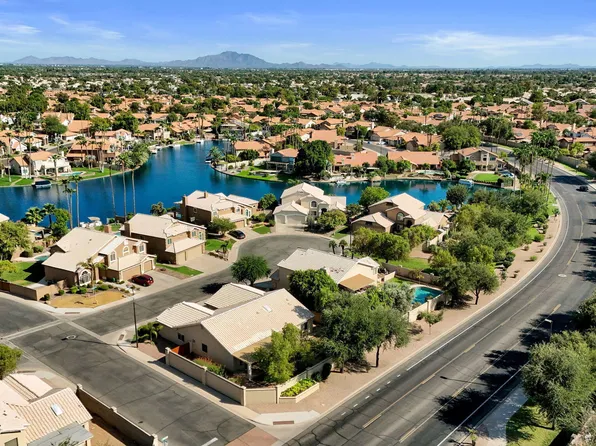 910 S PARADISE Drive, Gilbert, AZ 85233