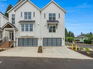 460 SE Haddock Ln, Hillsboro, OR 97123