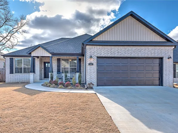 641 Harbison St, Bentonville, AR 72113
