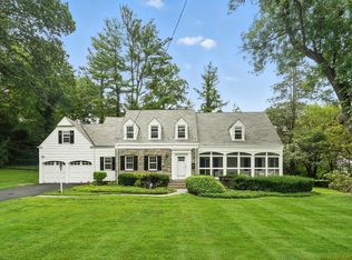 192 Fox Meadow Rd, Scarsdale, NY 10583