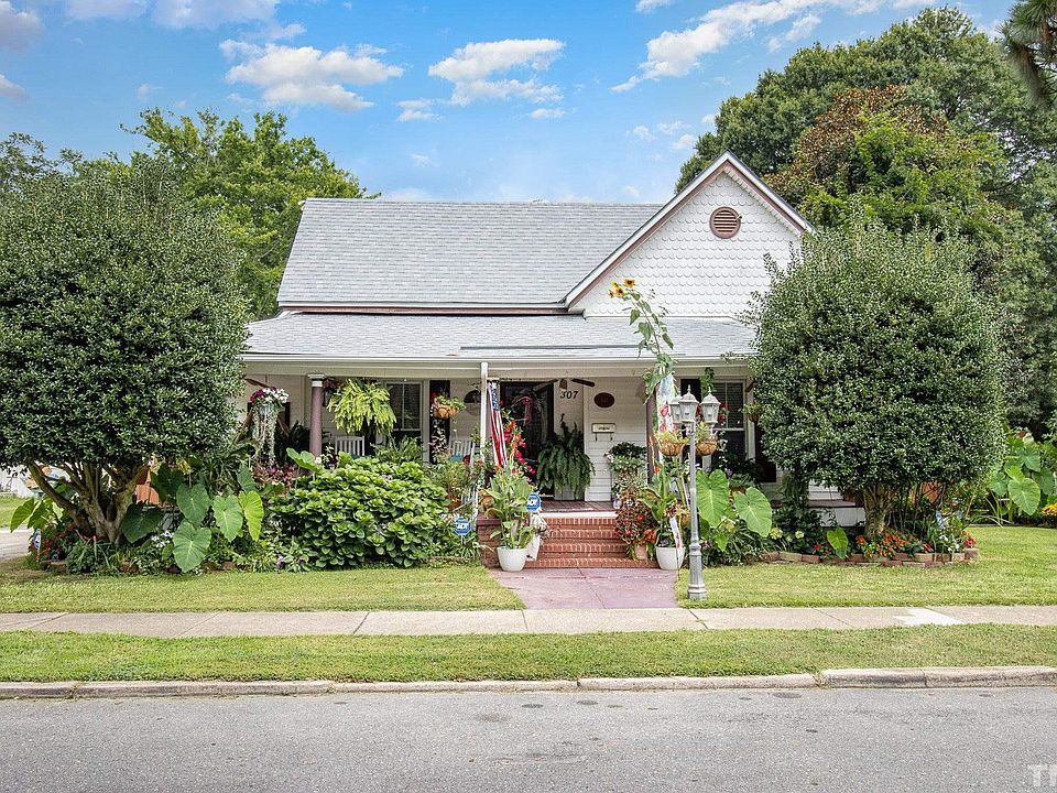 307 N Massey St, Selma, NC 27576 Zillow