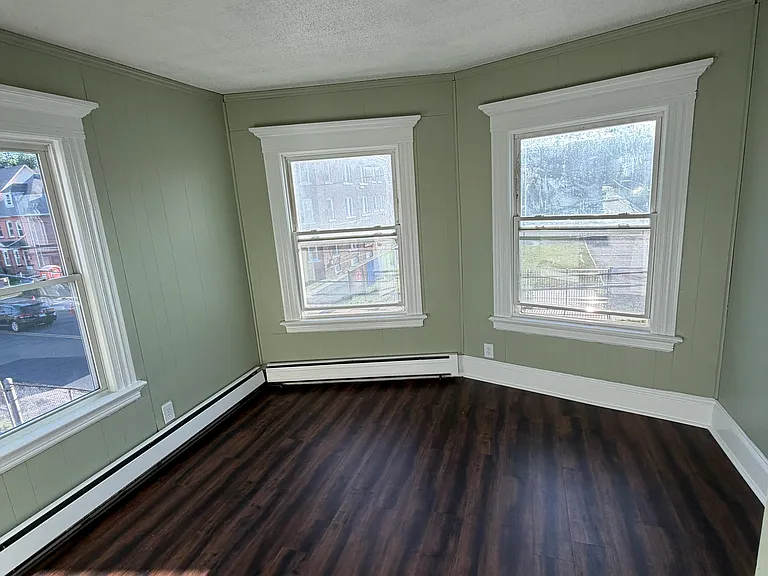 98 Glen St #2 — Photo 21