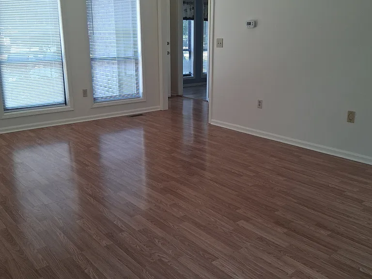 2213 Jefferson Cir — Photo 13