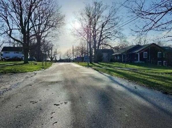 155 W 5th St, Vermontville, MI 49096