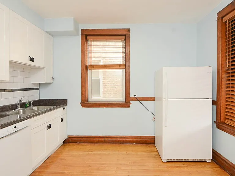 3511 N Western Ave #2 — Photo 4