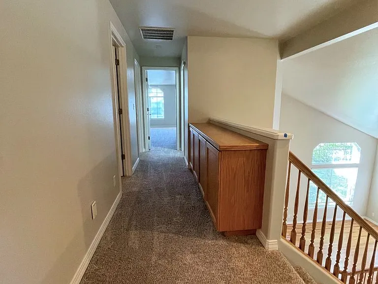 378 S Winthrop Way — Photo 20