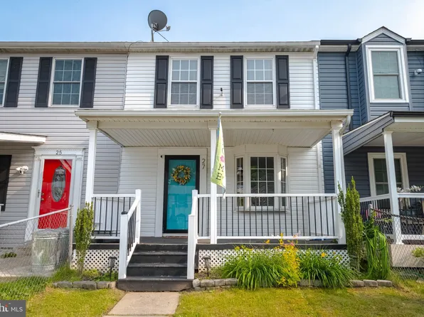 27 Holcumb Ct, Baltimore, MD 21220