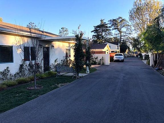 2nd image of 17539 Nordhoff St