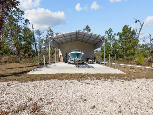 15752 Shell Dr, Perry, FL 32348