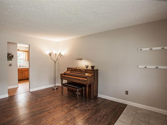 5th image of 5549 Lakeland Dr