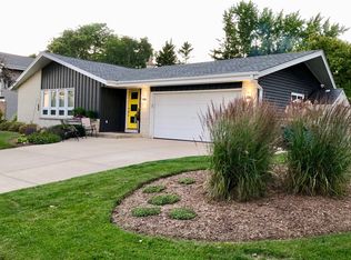 1638 Glen Anna Dr, Grafton, WI 53024