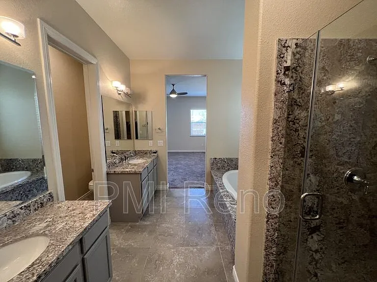 8378 Simsbury Dr — Photo 21