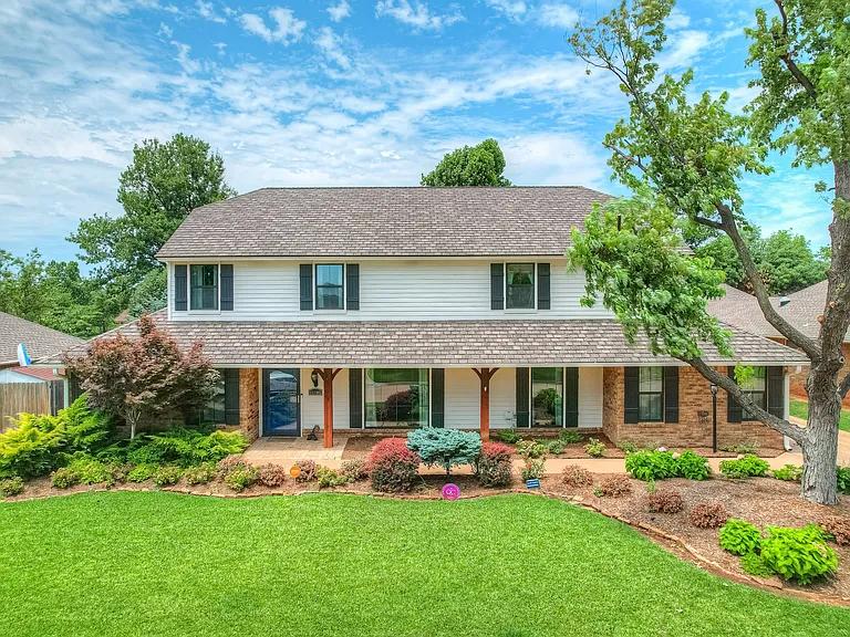 11105 Leaning Elm Rd — Photo 1