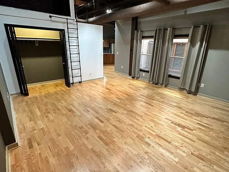 315 W Riverside Ave #305 — Photo 4
