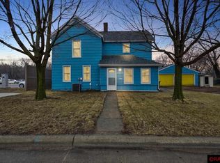 607 S Front St, Saint Peter, MN 56082