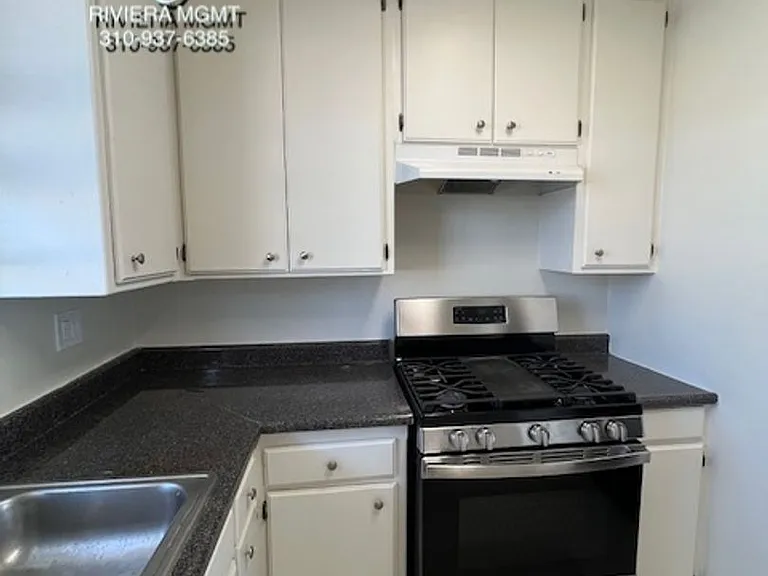 620-621 Hardin Dr — Photo 2