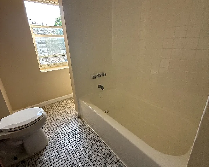342 Myrtle Ave #2L — Photo 3