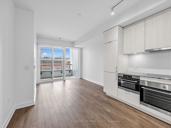 5th image of 158 Front St E #419