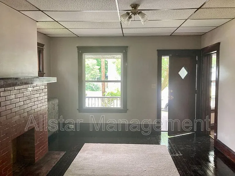 3786 W 37th St #1 — Photo 3