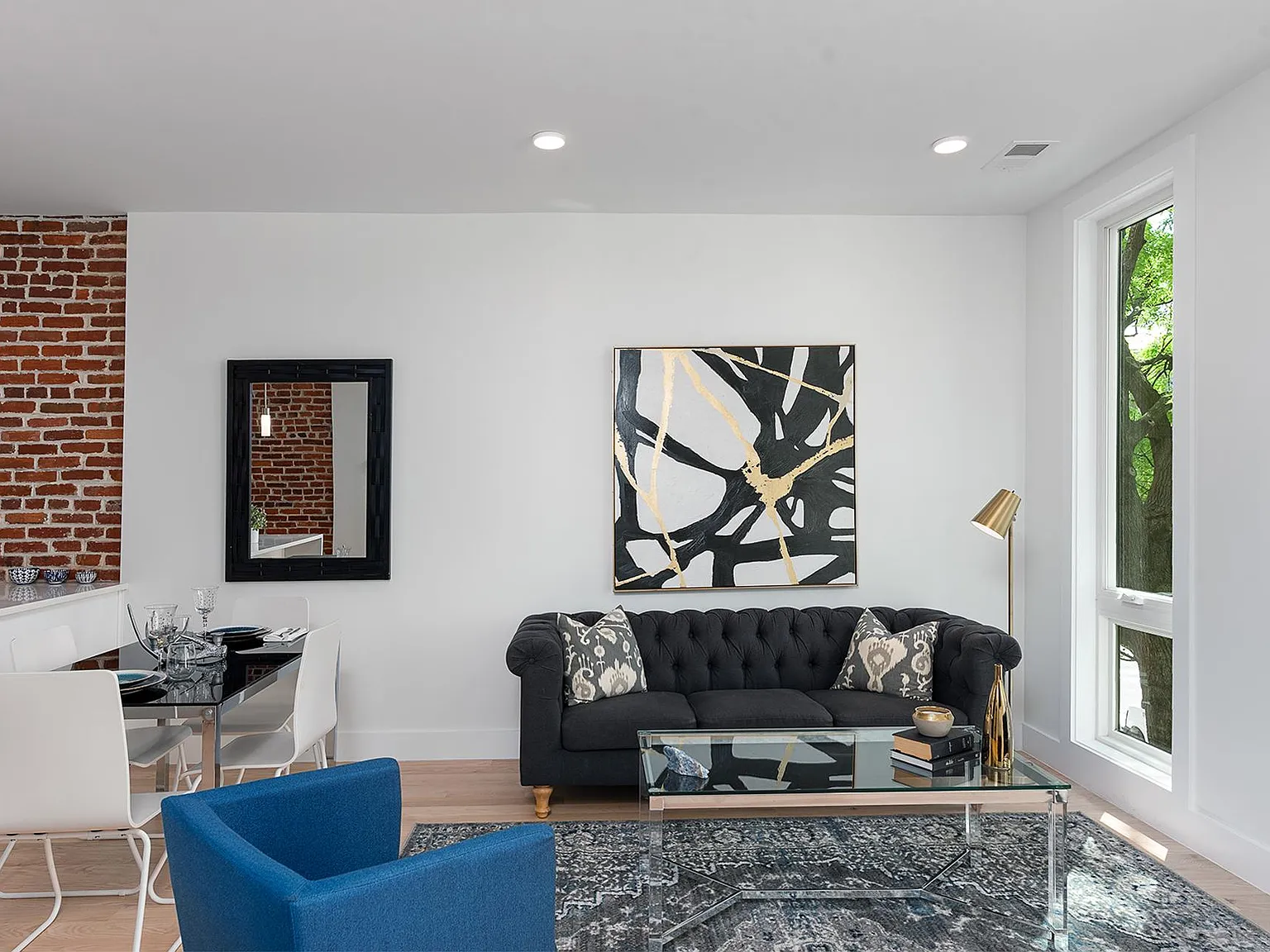 2 bed, 1029 sqft, $3,300 — Photo 3