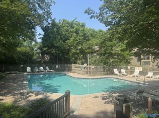 2071 Woodlawn Dr SW UNIT 2071, Huntsville, AL 35802