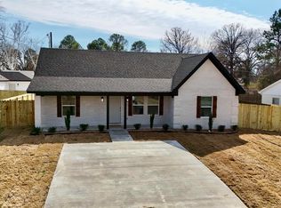 113 Walnut St, Cabot, AR 72023