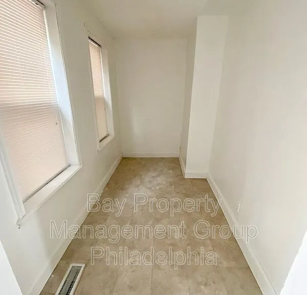 341 W Girard Ave #COMMERCIAL — Photo 23