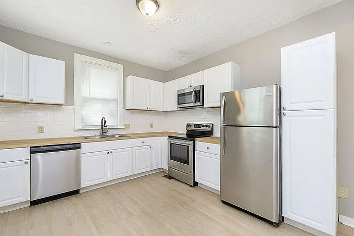 1806 Lexington Ave — Photo 9