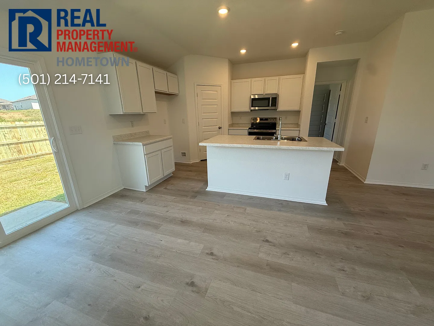 Spacious 4 Bed, 2 Bath Home in Bauxite — Photo 4