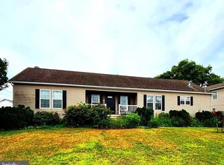 561 Inman Ave, Cinnaminson, NJ 08077