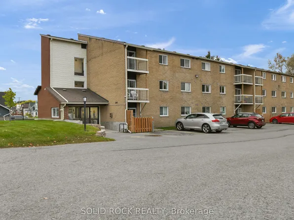 190 Elgin St W #207, Arnprior, ON K7S 1P1