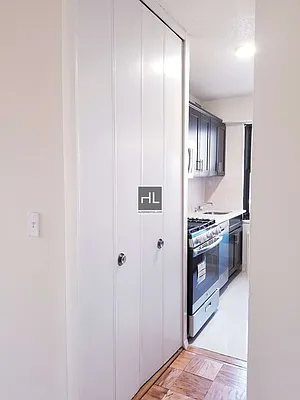Rented by Highline Residential | media 34
