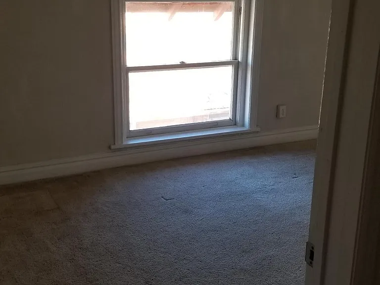 Bed #2 (East window)