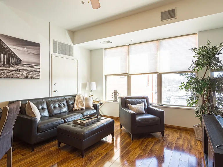 134 N Leroy St #306 — Photo 14