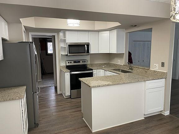 3rd image of 6820 Fredmoor Dr #Na