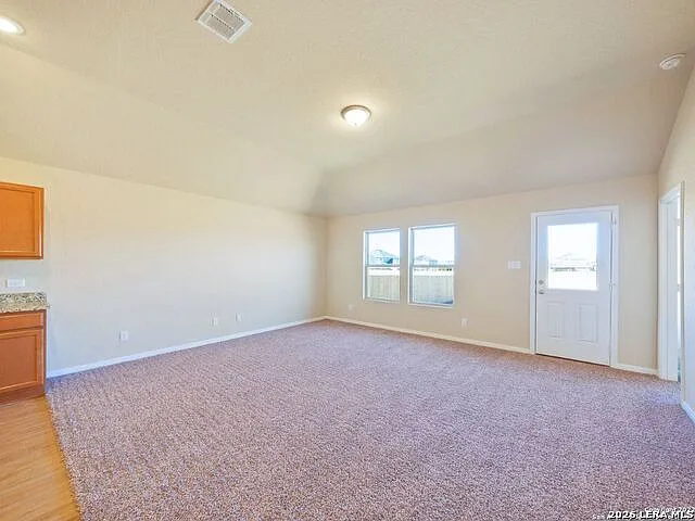 3 bed, 2.0 bath, 1676 sqft, $1,750 — Photo 4