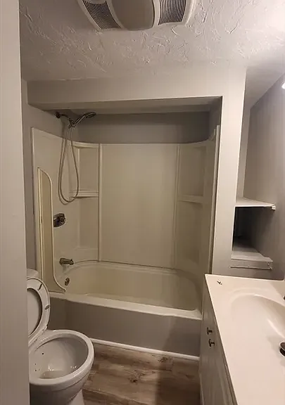 8 Cedar Ct #1 — Photo 4