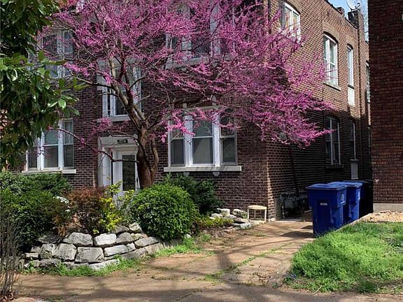 3rd image of 1116 Louisville Ave